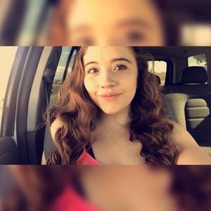 Meet your Posher, Marissa